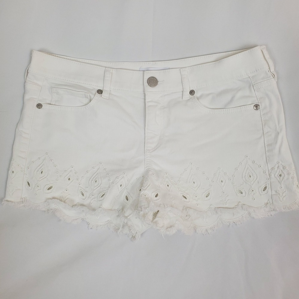LOFT 4/27 White Denim Jean Shorts Embroidered Raw Hem 3in inseam Scalloped Edge